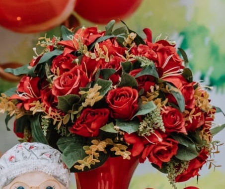 Arranjo Flores Vermelho G - Brilhar Festas e Locações