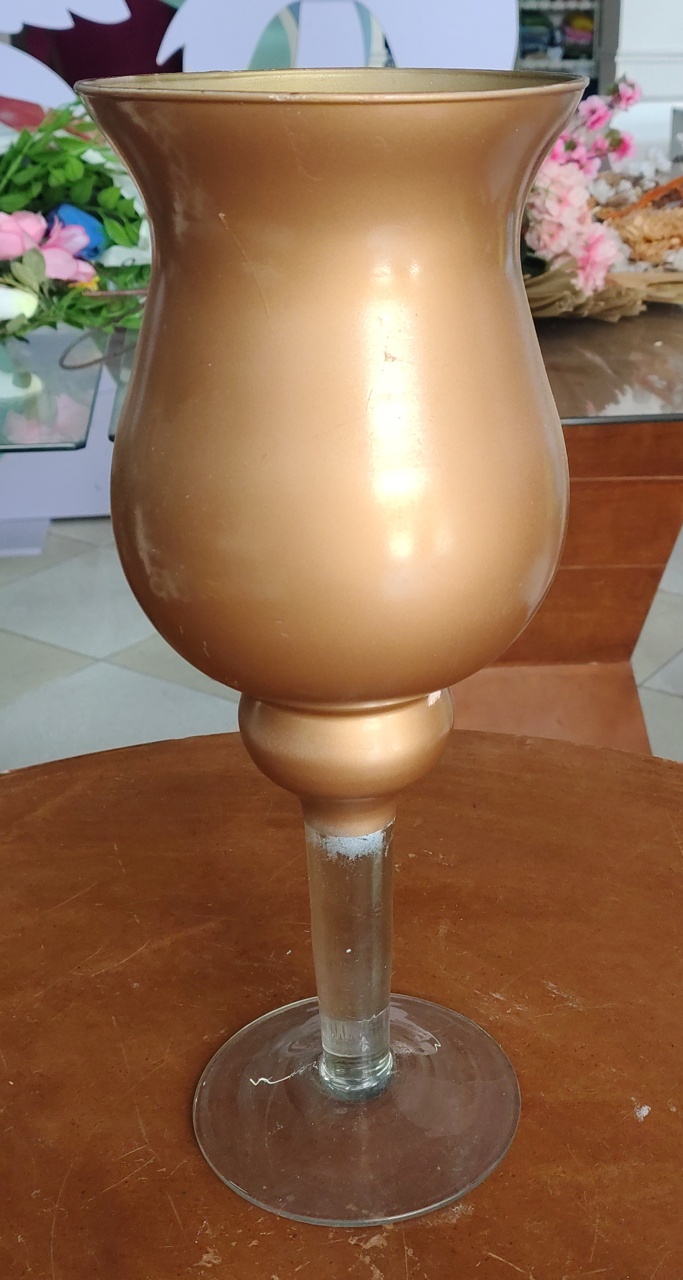 Jarro de Vidro Dourado - Brilhar Festas e Locações