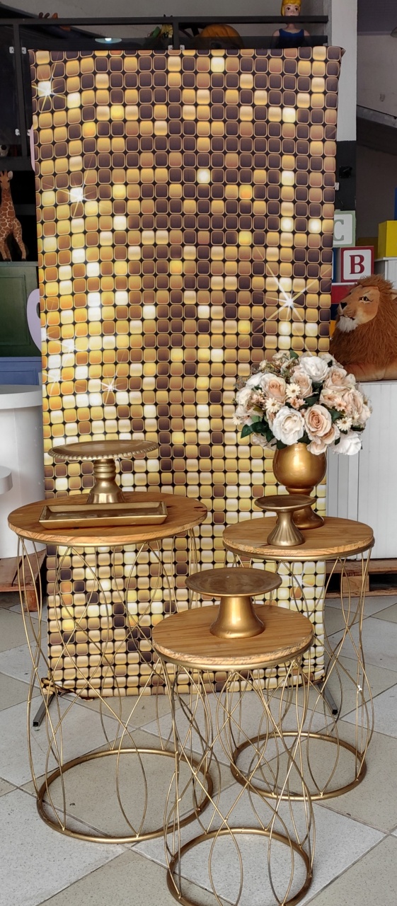 Painel Lateral Shimmer Dourado - Brilhar Festas e Locações