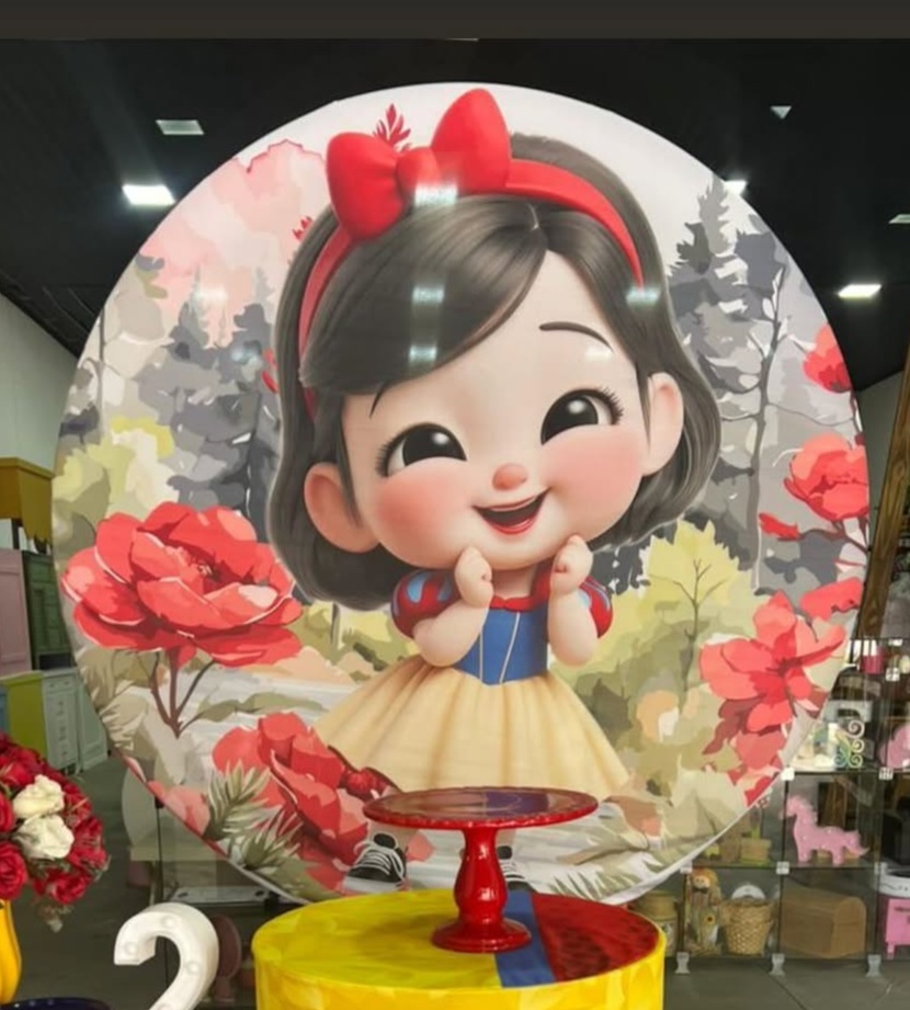 Painel Redondo Branca de Neve Cut - Brilhar Festas e Locações