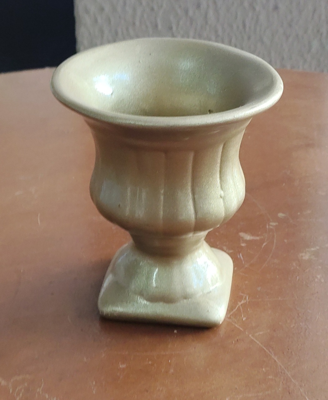 Piruliteiro Dourado Pp - Brilhar Festas e Locações