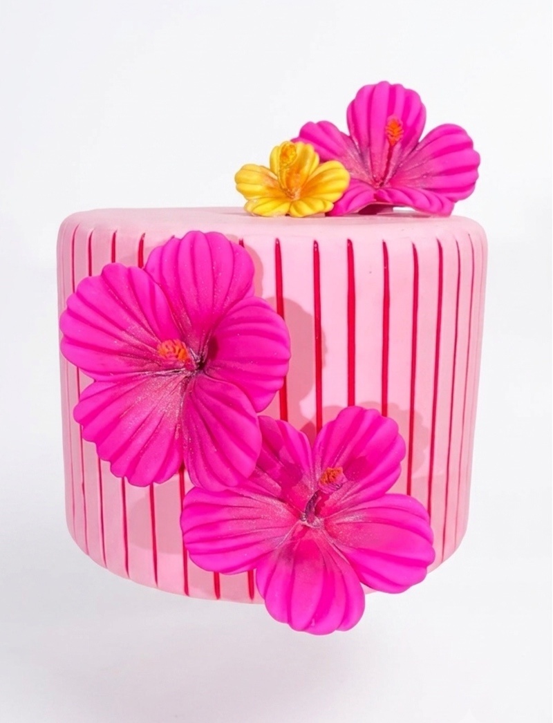 Bolo Fake Biscuit - Tardezinha - daydecorafestas