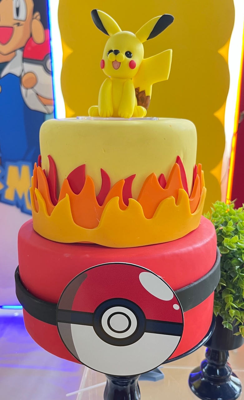 Bolo Fake - Pokémon 2 - daydecorafestas