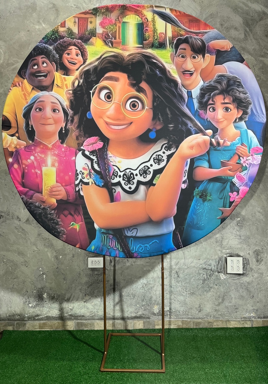 Painel Redondo 1,50 - Encanto - daydecorafestas