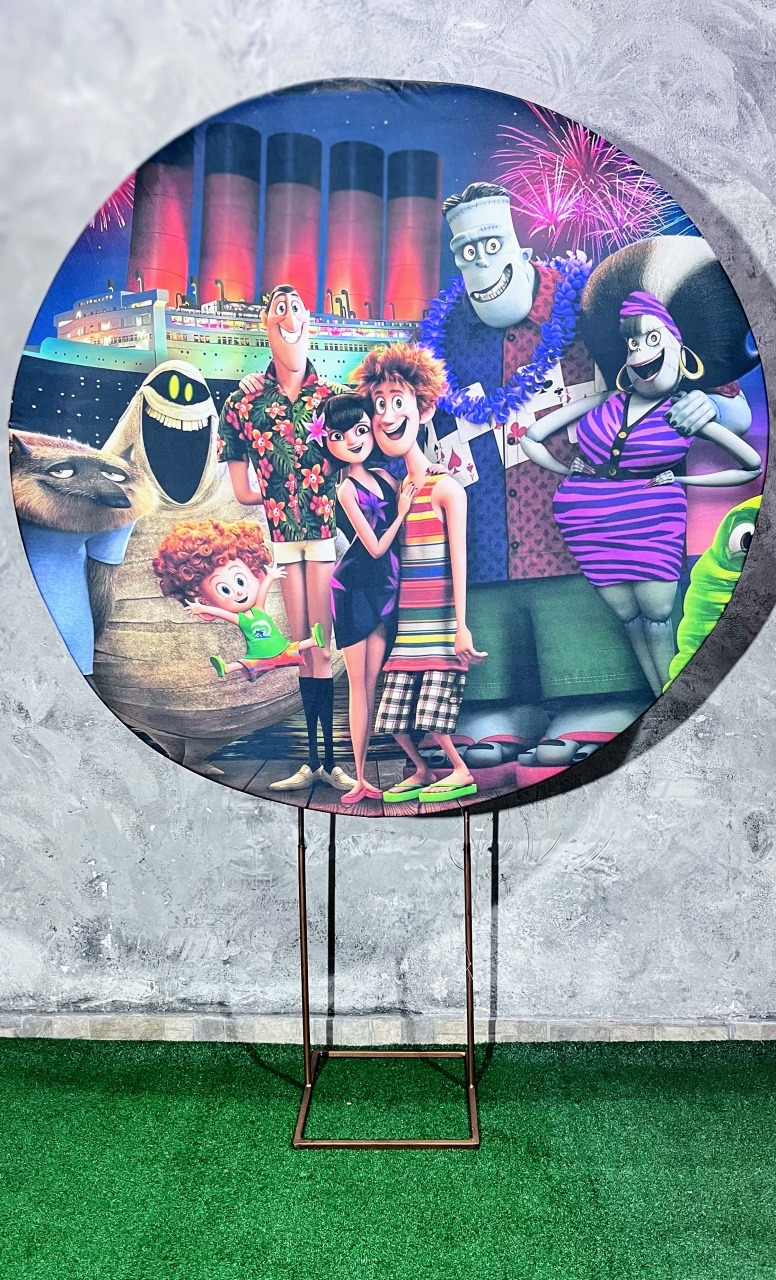 Painel Redondo 1,50 - Hotel Transilvânia  - daydecorafestas