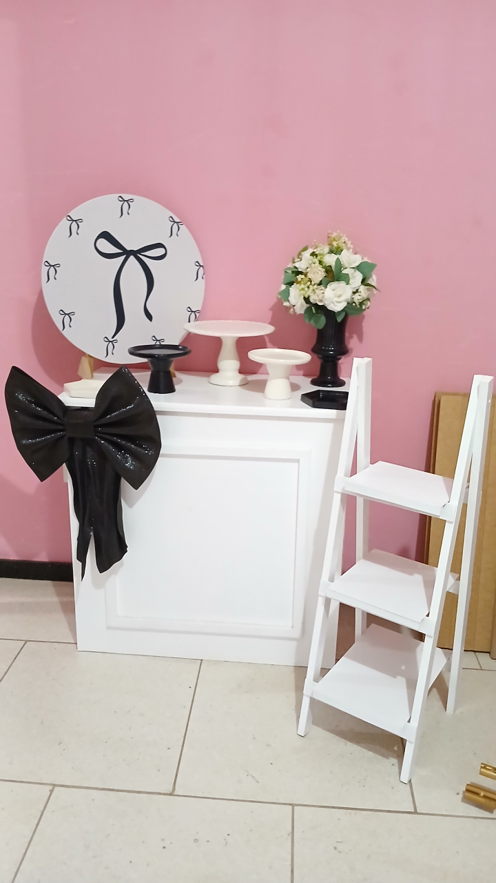 Mini Kit + Escadinha Laço Preto - yasmim pires oliveira
