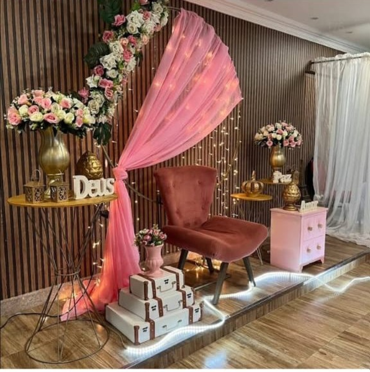 Cantinho de Fts Rosa - yasmim pires oliveira