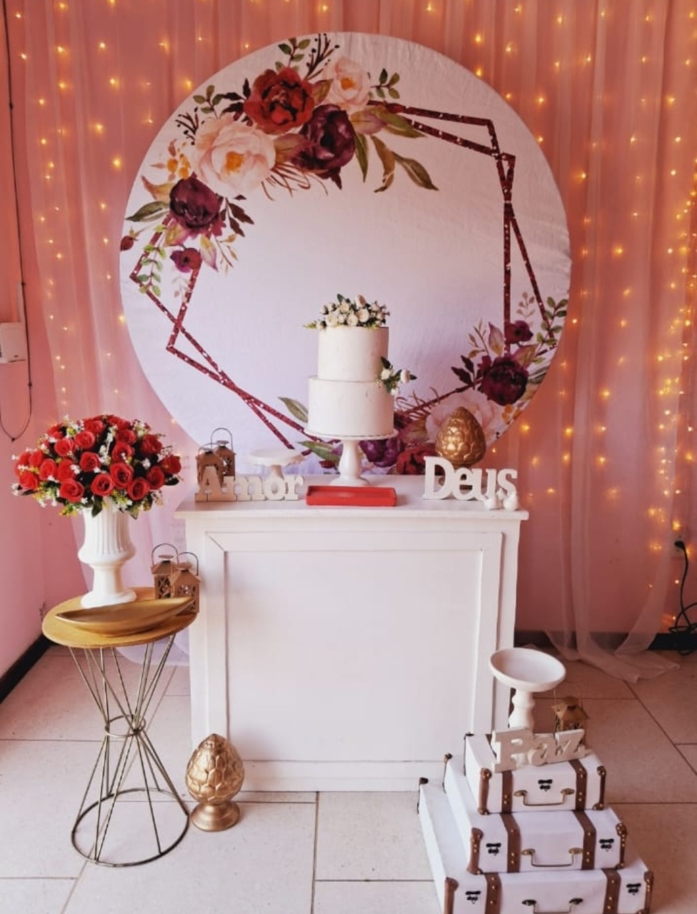Flores Vermelhas Led - yasmim pires oliveira