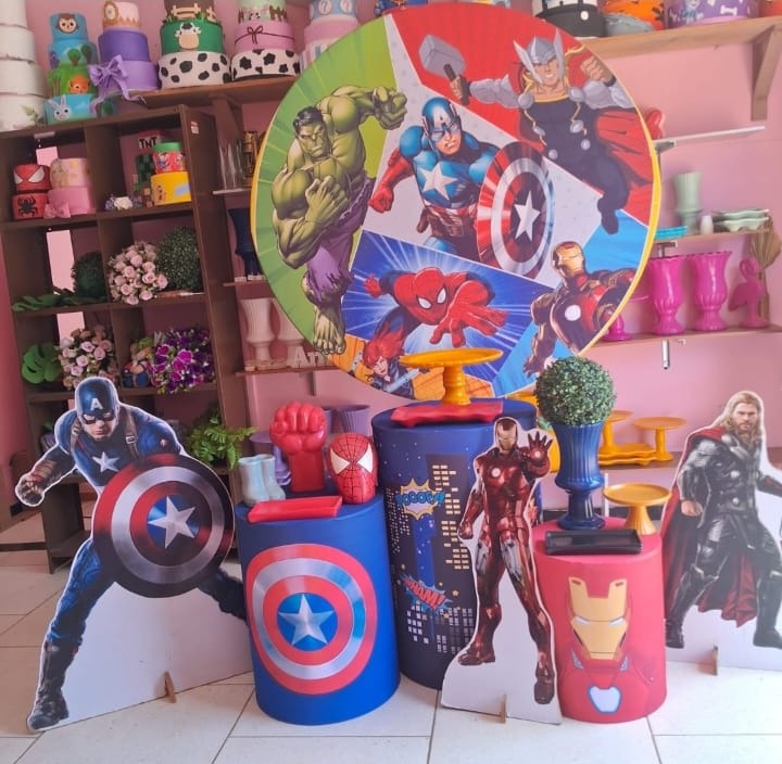 Vingadores - yasmim pires oliveira