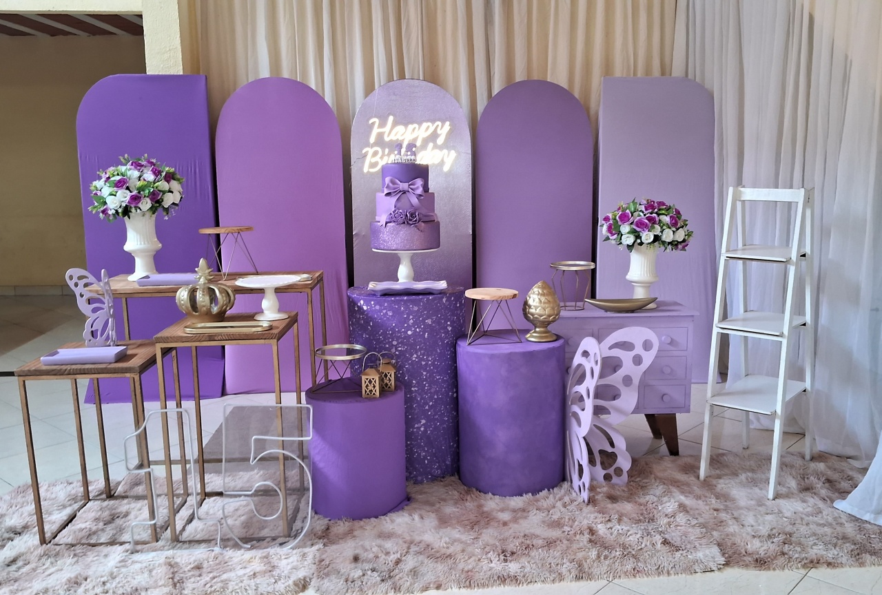 15 Anos Lilás Luxo - yasmim pires oliveira