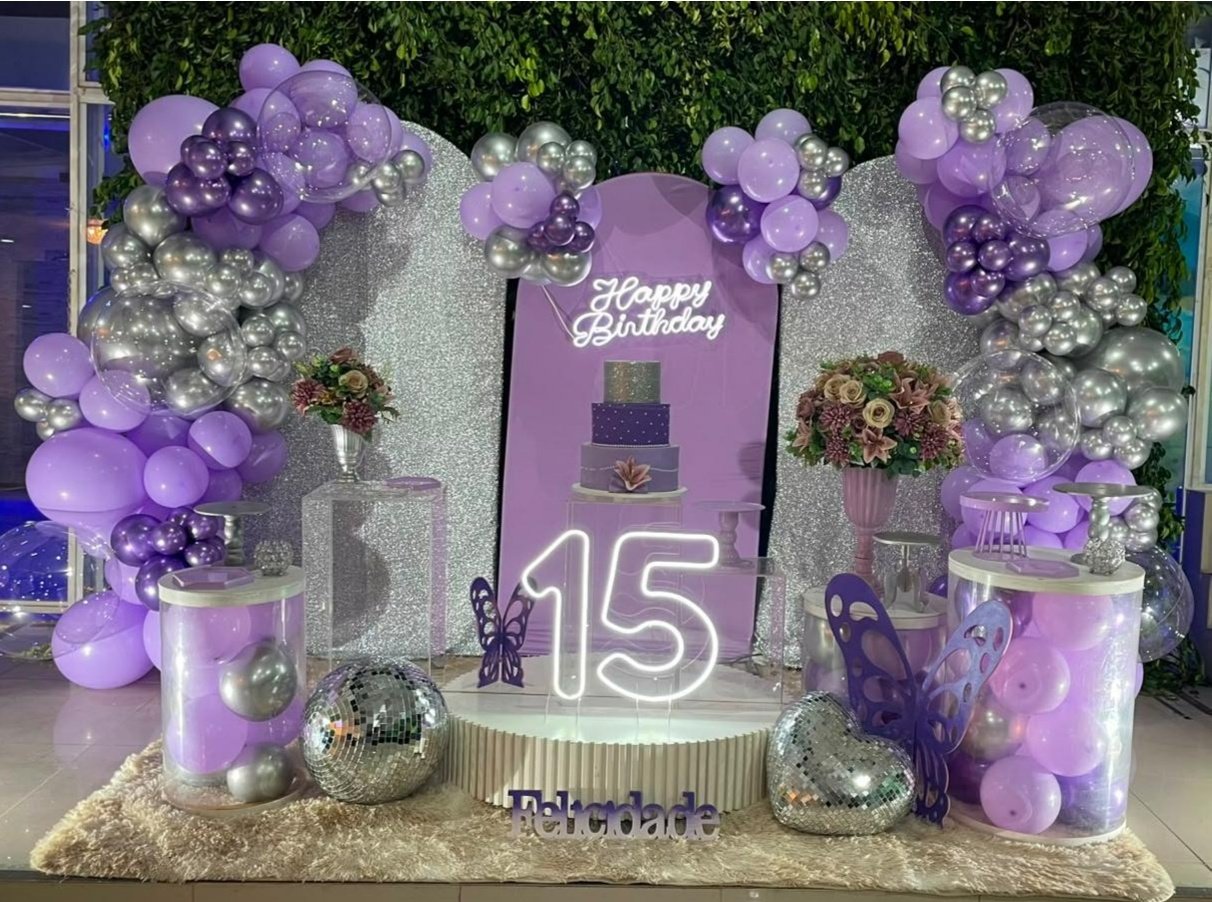 15 Anos Lilás Com Prata Decoração // - Mila e Dry Decora e Loca 