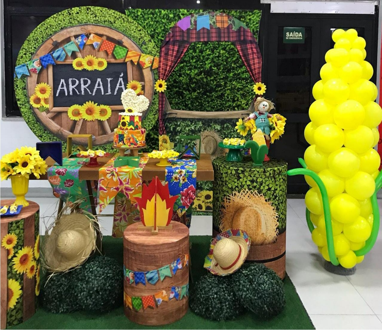 Arraia Verde Decoração - Mila e Dry Decora e Loca 