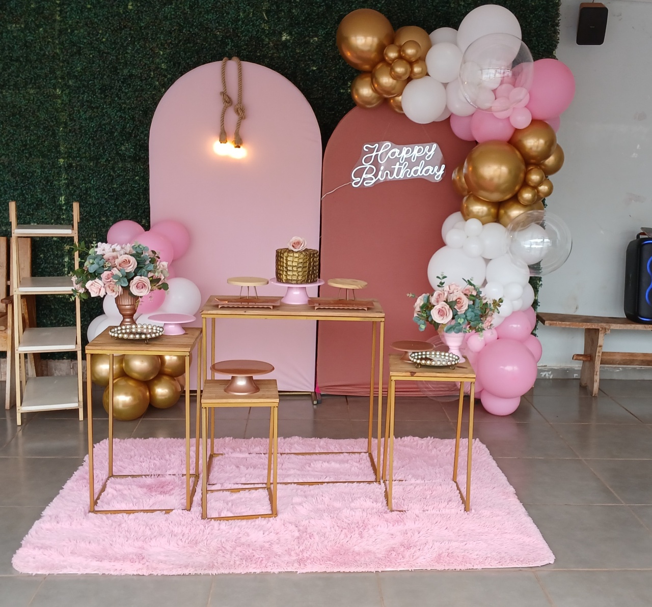 Decoração Rose E Rosa 18 Anos - Mila e Dry Decora e Loca 