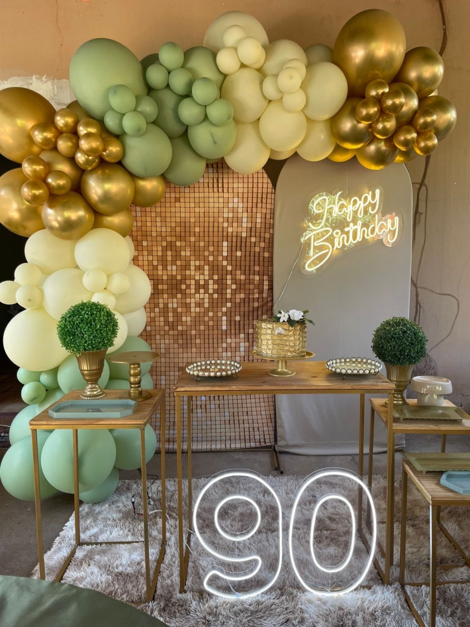 90 Anos Decoração  - Mila e Dry Decora e Loca 