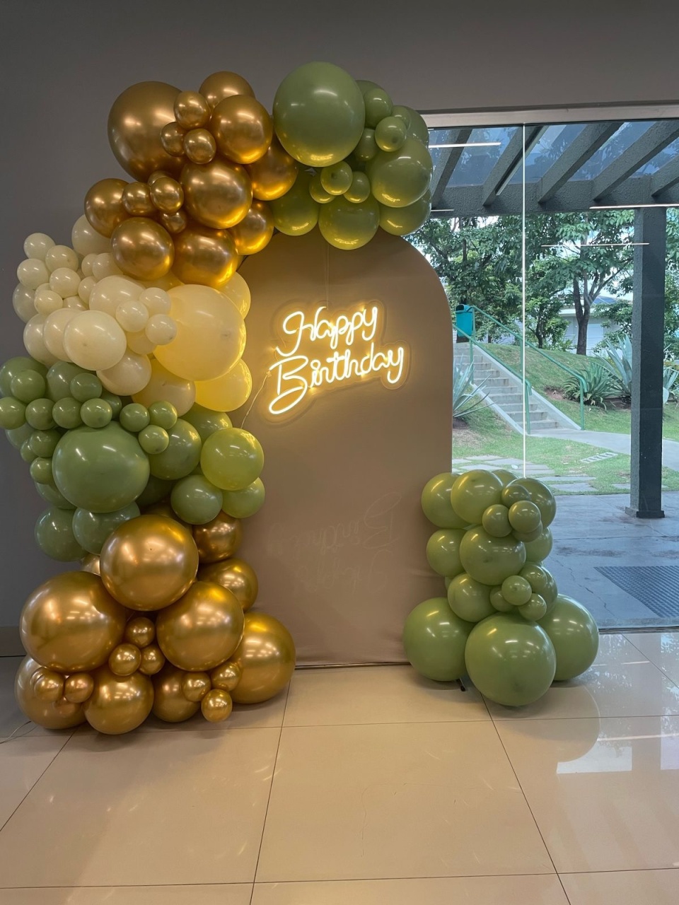 Painel Balão Happy Brithday - Mila e Dry Decora e Loca 