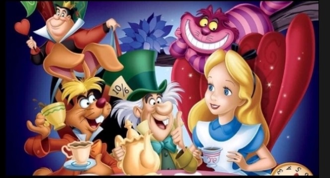 Alice  - Fabricando Festa Por RFProvençais