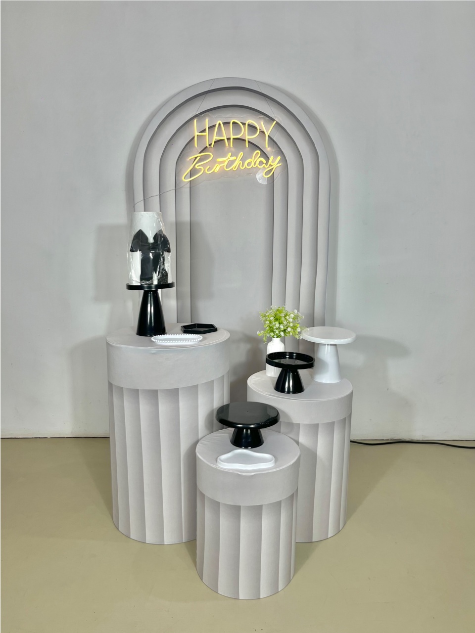 Kit Pegue E Monte - Branco E Preto Ripado - ARCO FEST - PEGUE E MONTE & DECORAÇÕES