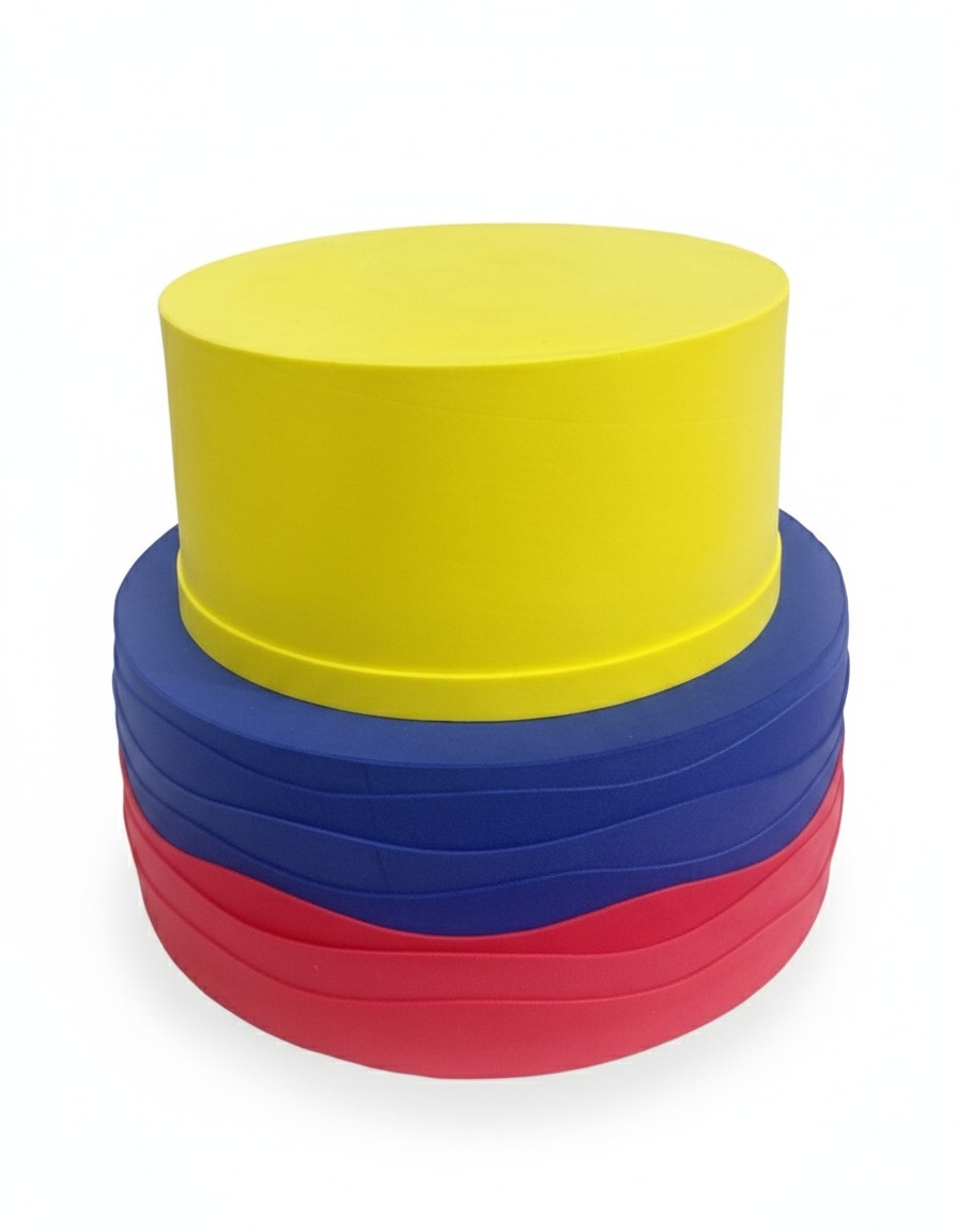Bolo Fake -  Vermelho, Azul E Amarelo - 2 Andares  - ARCO FEST - PEGUE E MONTE & DECORAÇÕES