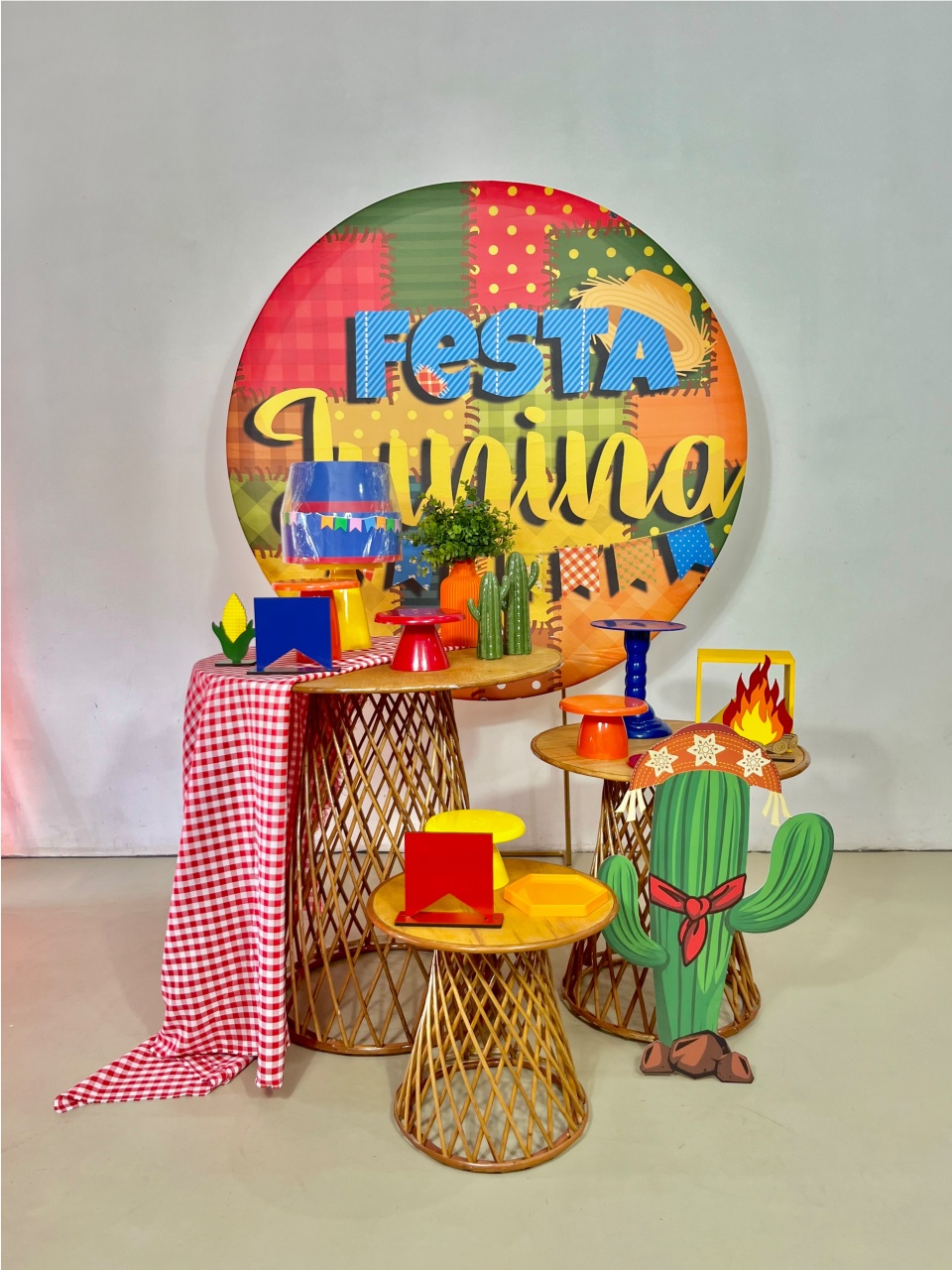 Kit Pegue E Monte - Arraiá Modelo 18 - Linha Junina - ARCO FEST - PEGUE E MONTE & DECORAÇÕES