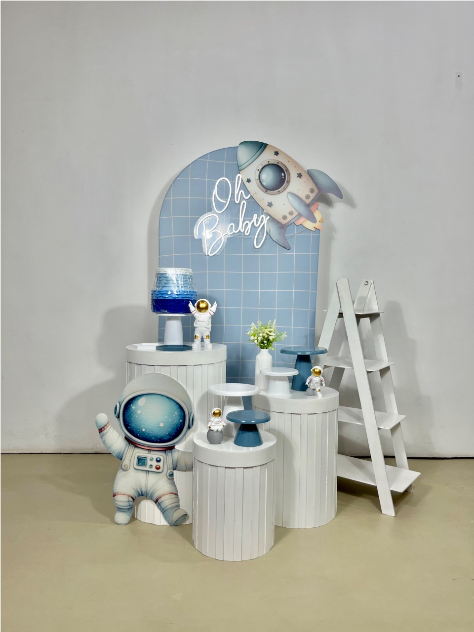 Kit Pegue E Monte - Astronauta Clean Mod3 - ARCO FEST - PEGUE E MONTE & DECORAÇÕES