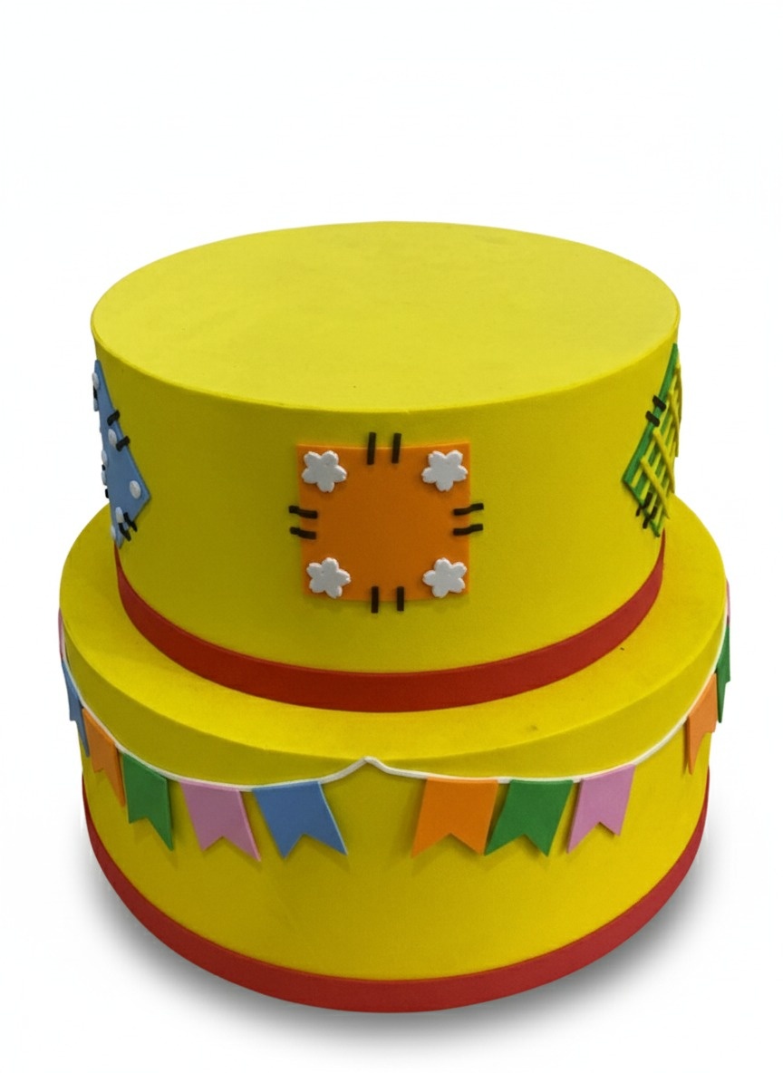 Bolo Fake - Festa Junina Amarelo - 2 Andares  - ARCO FEST - PEGUE E MONTE & DECORAÇÕES
