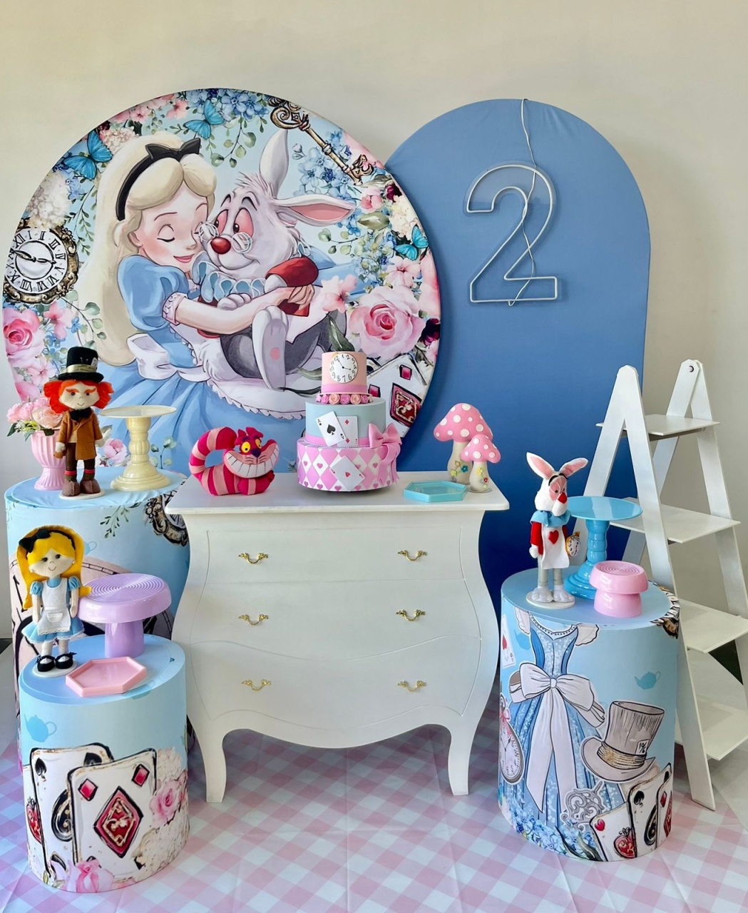 Kit Pegue E Monte - Alice No País das Maravila - Kit Brilha - ARCO FEST - PEGUE E MONTE & DECORAÇÕES