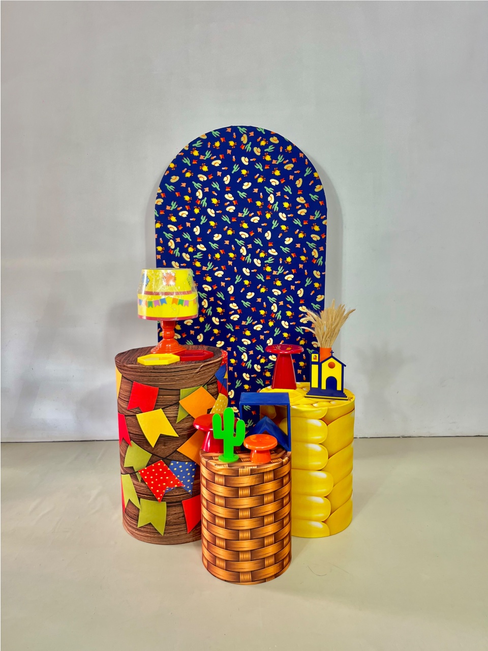 Kit Pegue E Monte - Arraiá Modelo 25 - Linha Junina - ARCO FEST - PEGUE E MONTE & DECORAÇÕES