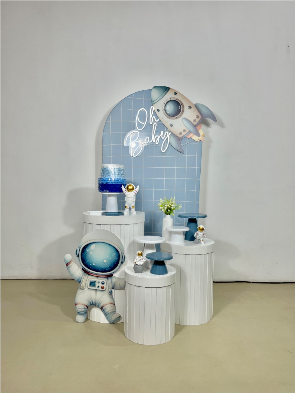 Kit Pegue E Monte - Astronauta Clean Mod2 - ARCO FEST - PEGUE E MONTE & DECORAÇÕES