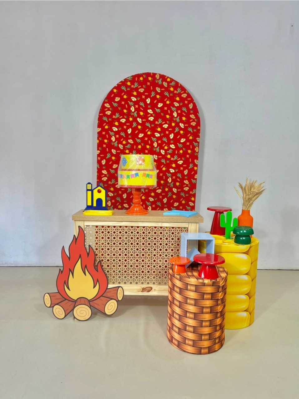 Kit Pegue E Monte - Arraiá Modelo 6 - Linha Junina - ARCO FEST - PEGUE E MONTE & DECORAÇÕES