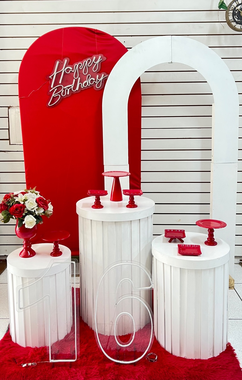 Kit Composição Vermelho E Branco - Balões de Menina 
