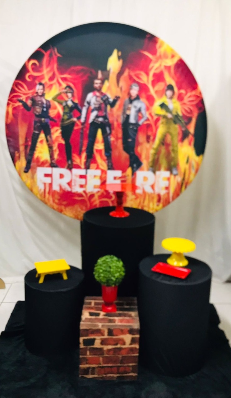 Kit Prata Free Fire - Balões de Menina 