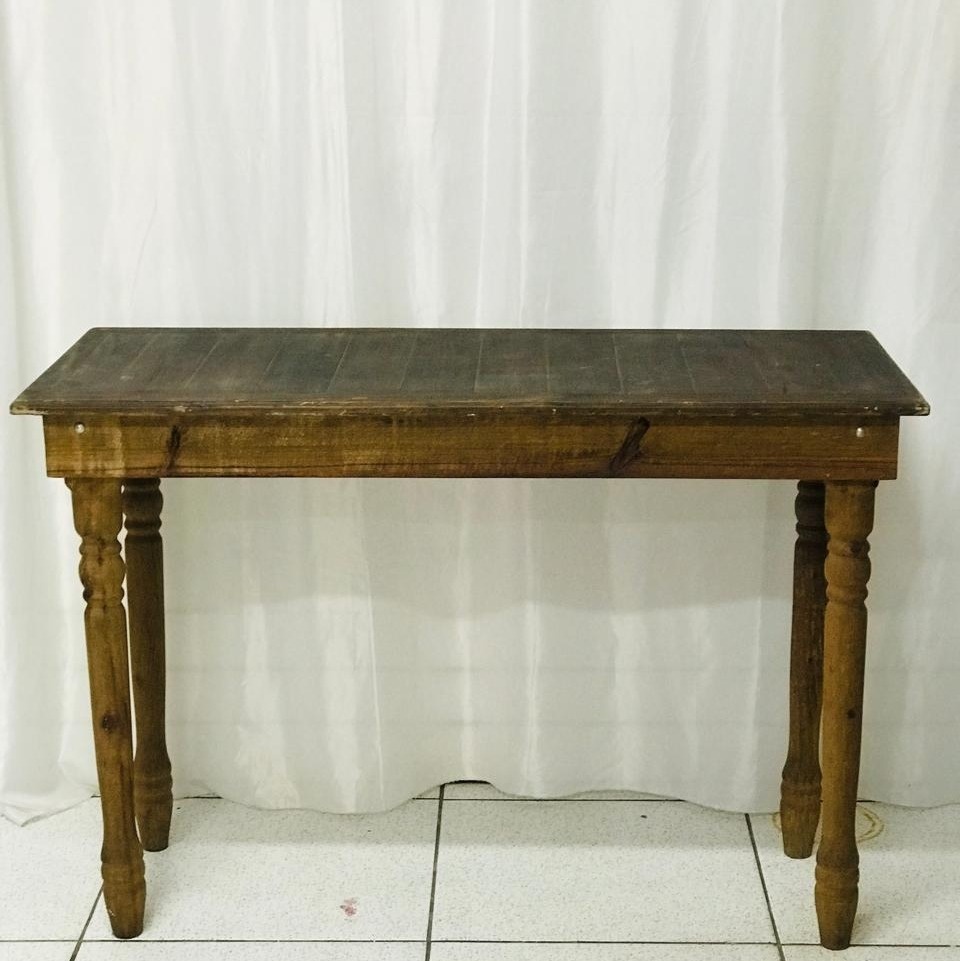Mesa Rustica Pequena  - Balões de Menina 