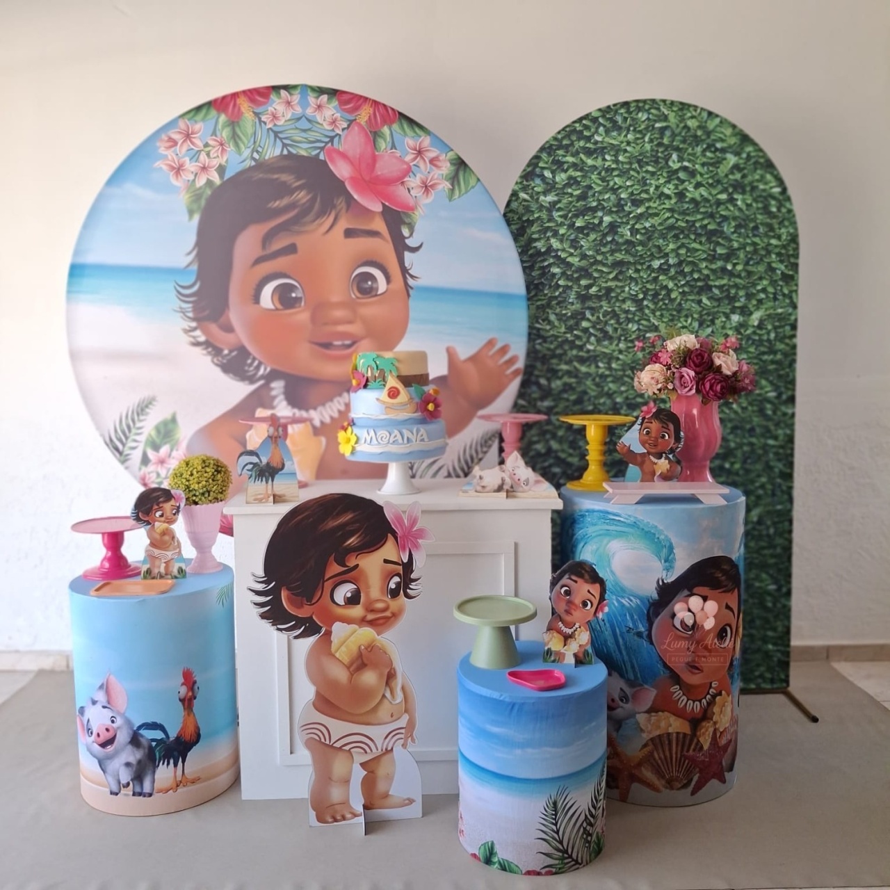 Moana Baby Ouro - LumyAtelieDecoacao