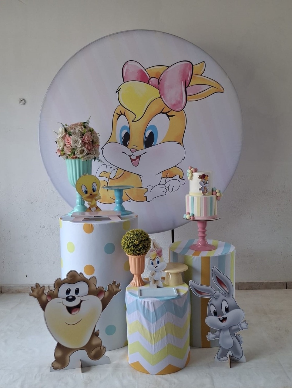 Lola Looney Tunes Bronze - LumyAtelieDecoacao
