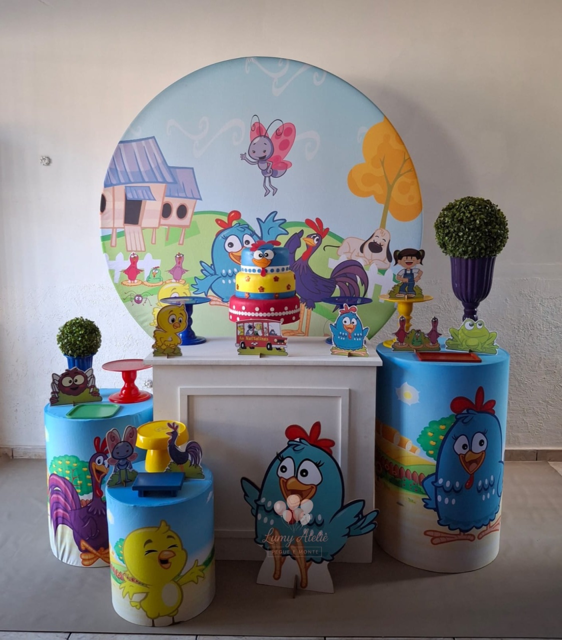 Galinha Pintadinha Prata - LumyAtelieDecoacao