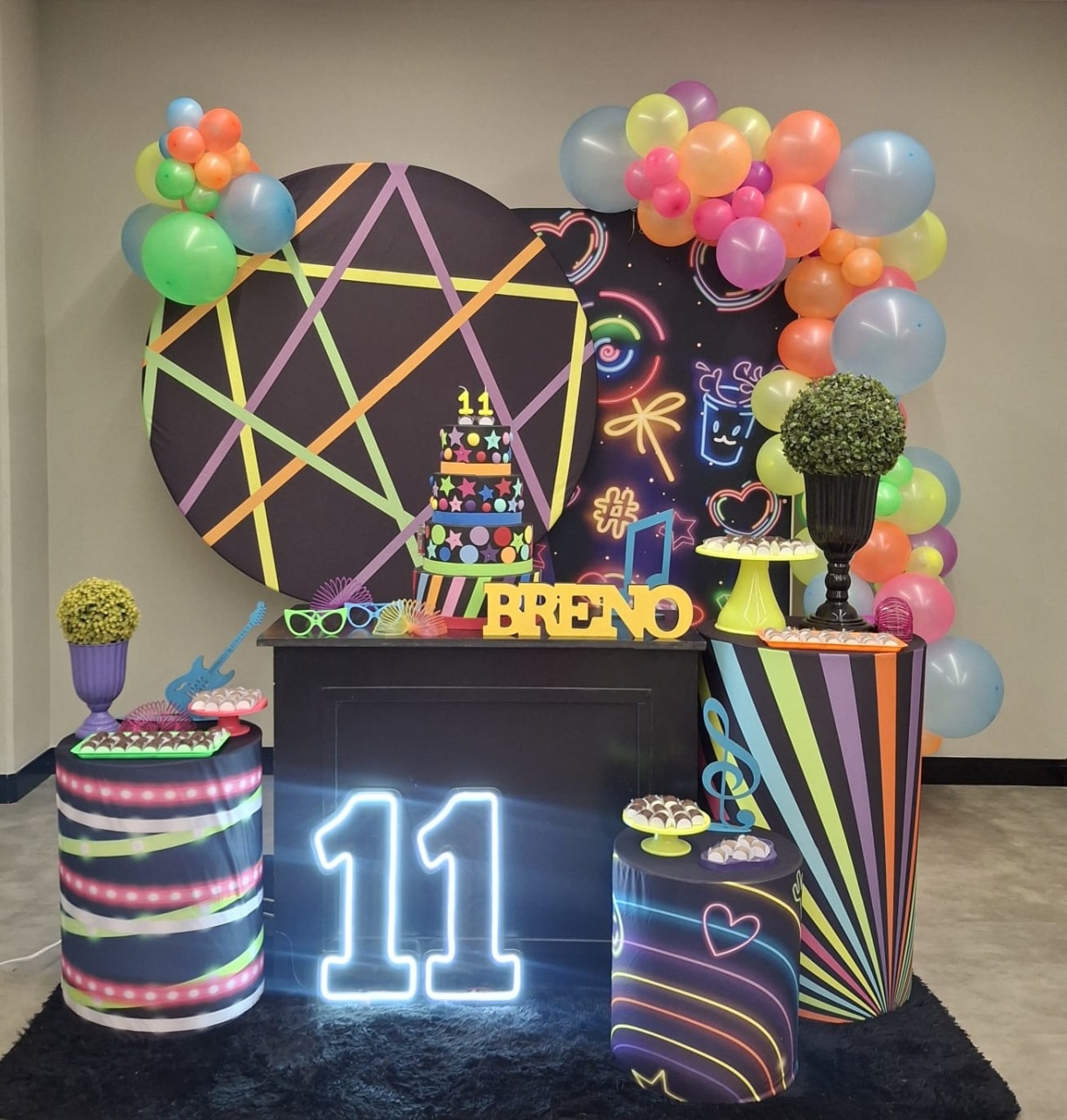 Neon Montada - LumyAtelieDecoacao