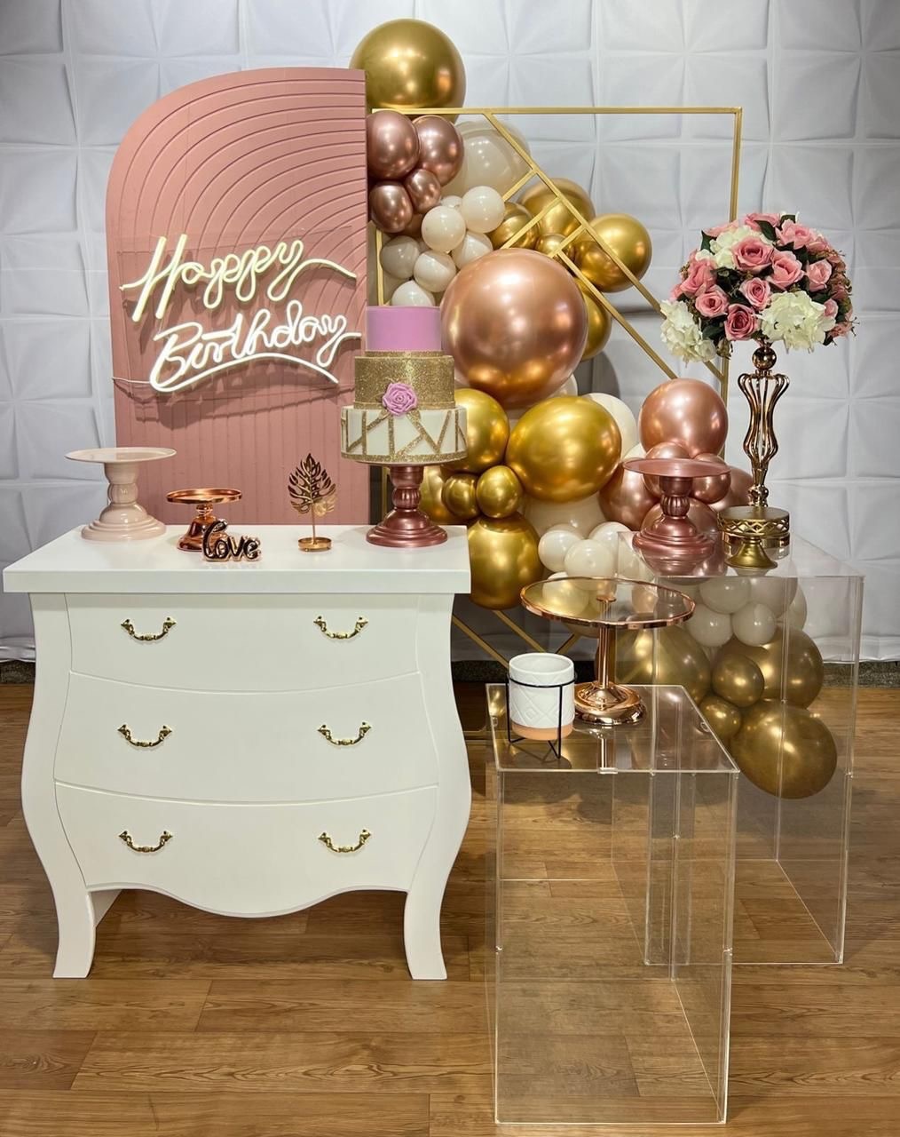 Adulto Rose Com Dourado E Móvel 02 - Akitem Festa (Thalita Rissato)