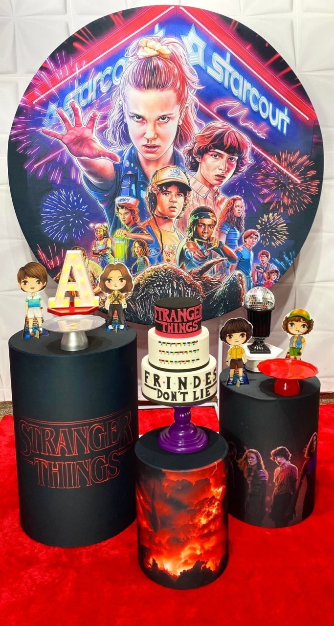 Stranger Things 05 - Akitem Festa (Thalita Rissato)