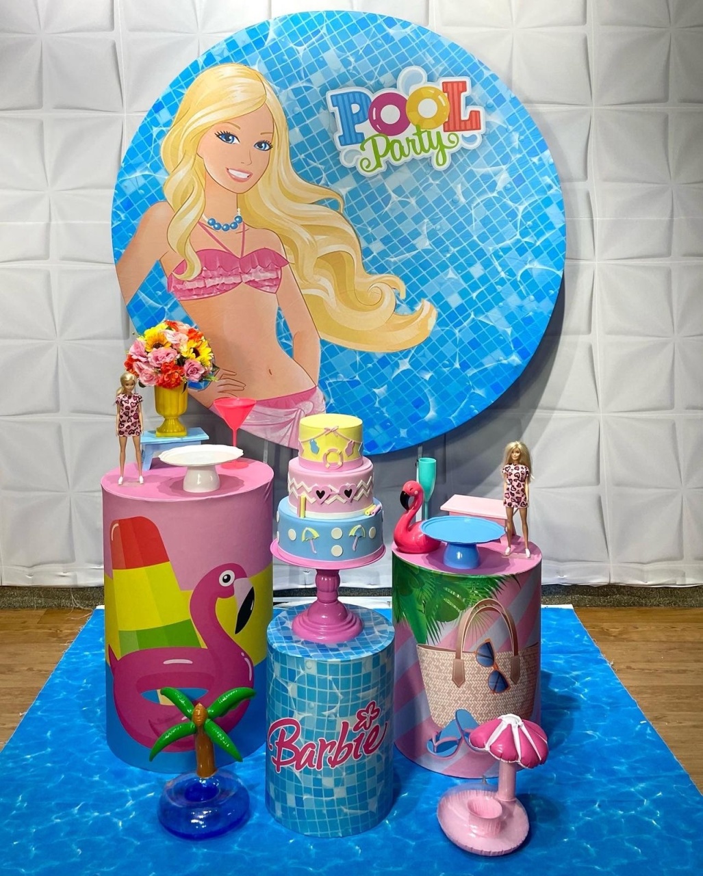 Pool Party Barbie 00 - Akitem Festa (Thalita Rissato)