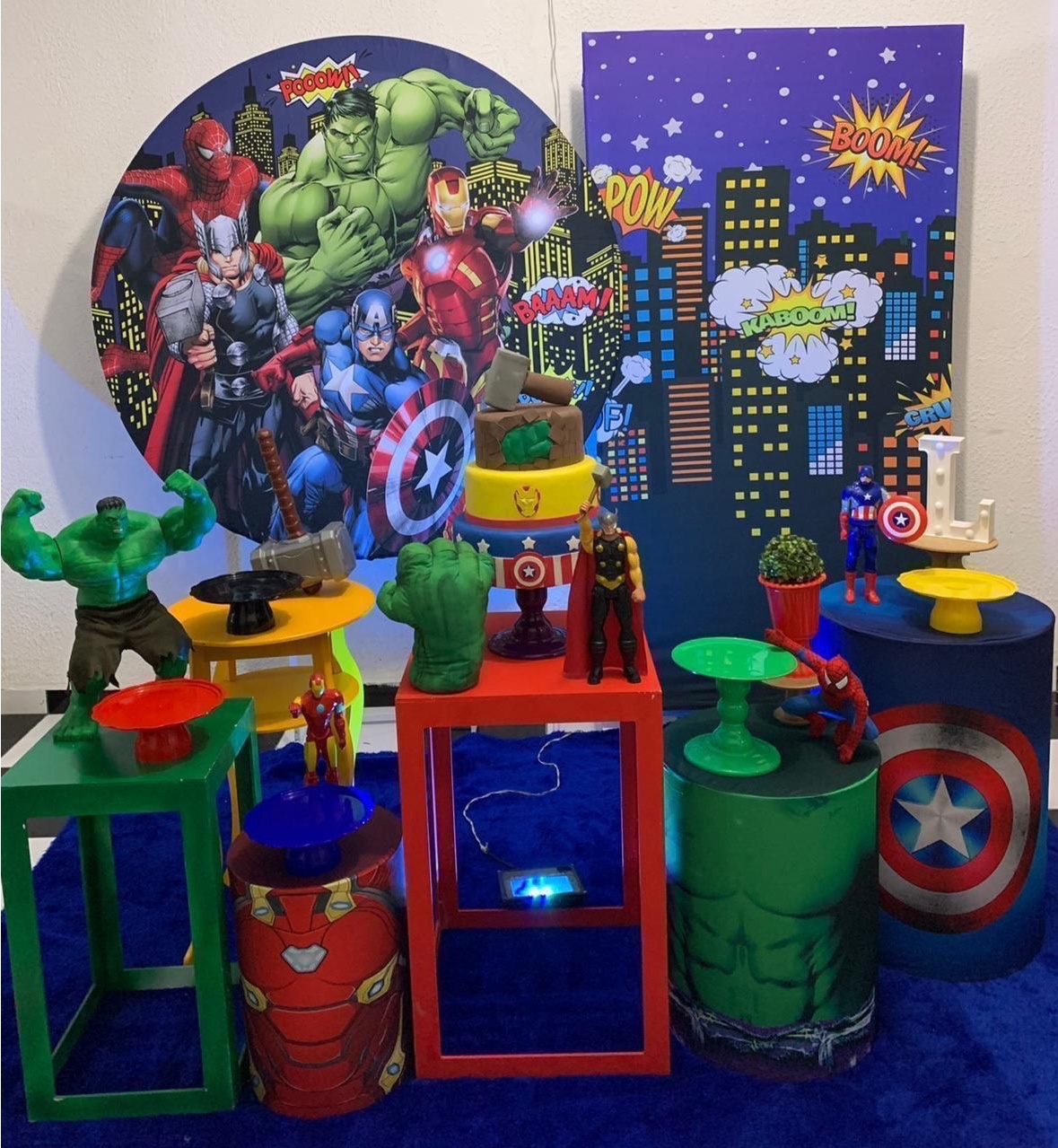 Vingadores 04 - Akitem Festa (Thalita Rissato)