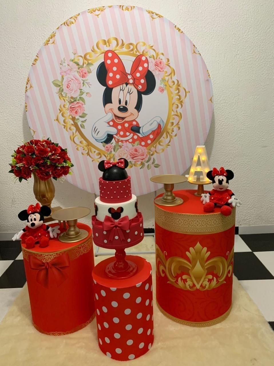 Minnie Realeza Vermelha  - Akitem Festa (Thalita Rissato)