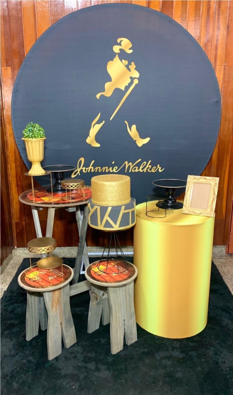 Johnnie Walker 00 - Akitem Festa (Thalita Rissato)