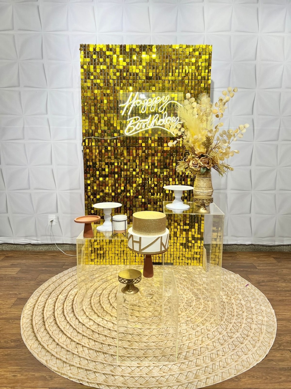 Adulto Dourado - Akitem Festa (Thalita Rissato)