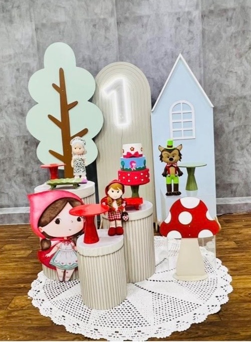 Chapeuzinho Vermelho 00 - Akitem Festa (Thalita Rissato)