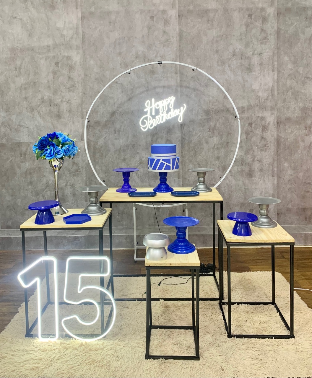 Adulto Azul E Prata  - Akitem Festa (Thalita Rissato)