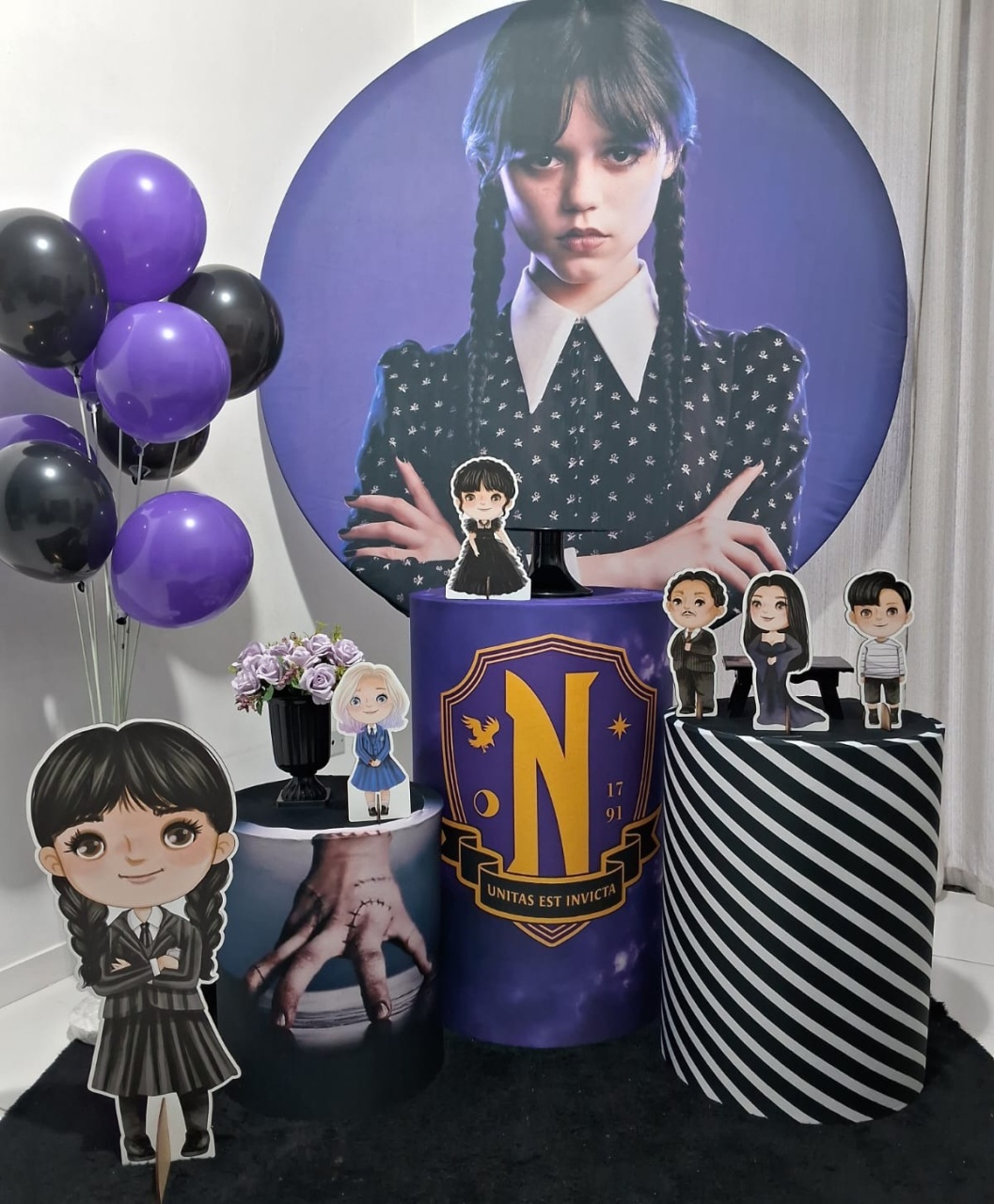 Wandinha Adms - JC DECORAÇÕES
