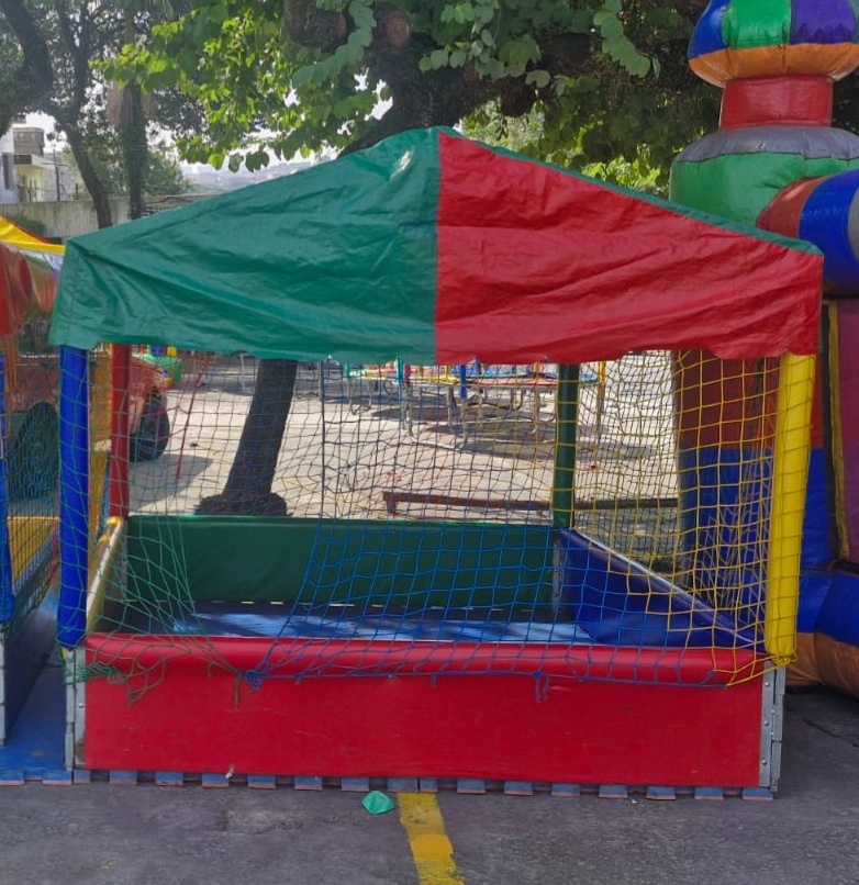 Piscina de Bolinhas 2X2M - Kecafestas 