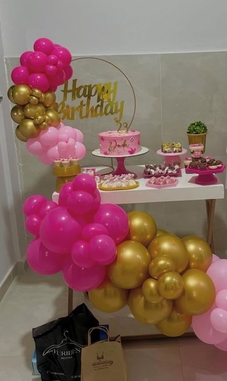 Kit Só Um Bolinho Com Arco Adicional - Kecafestas 