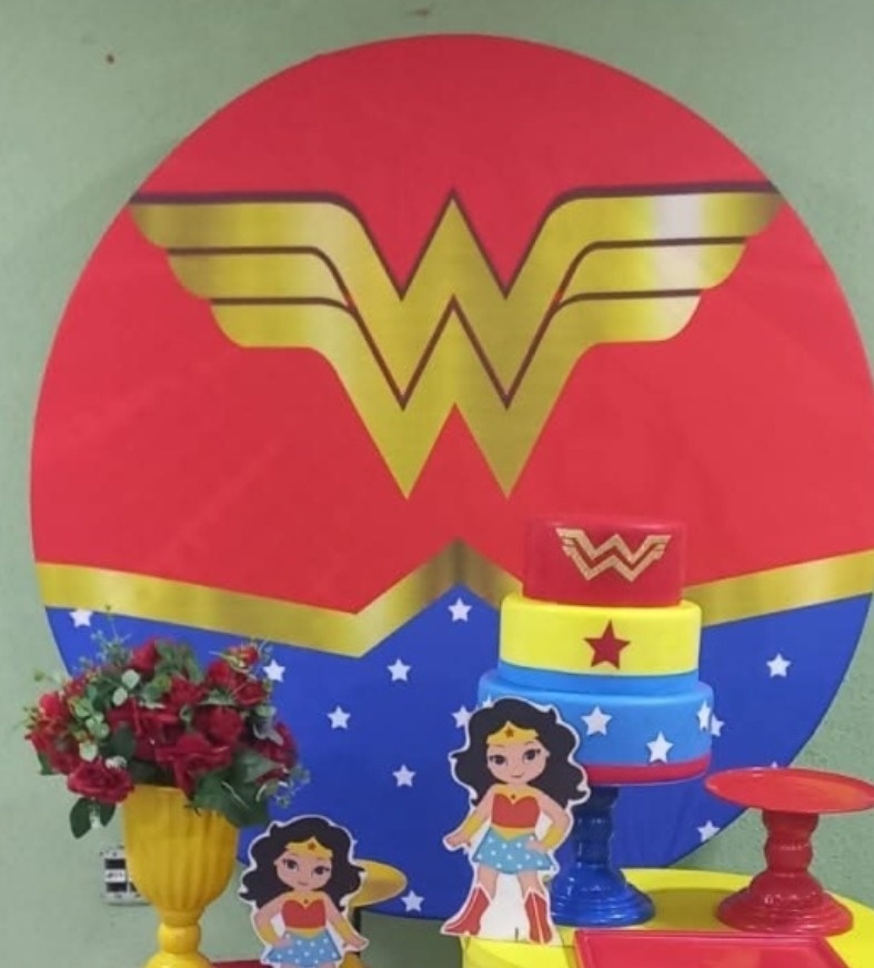 Painel Sublimado Mulher Maravilha  - Kecafestas 
