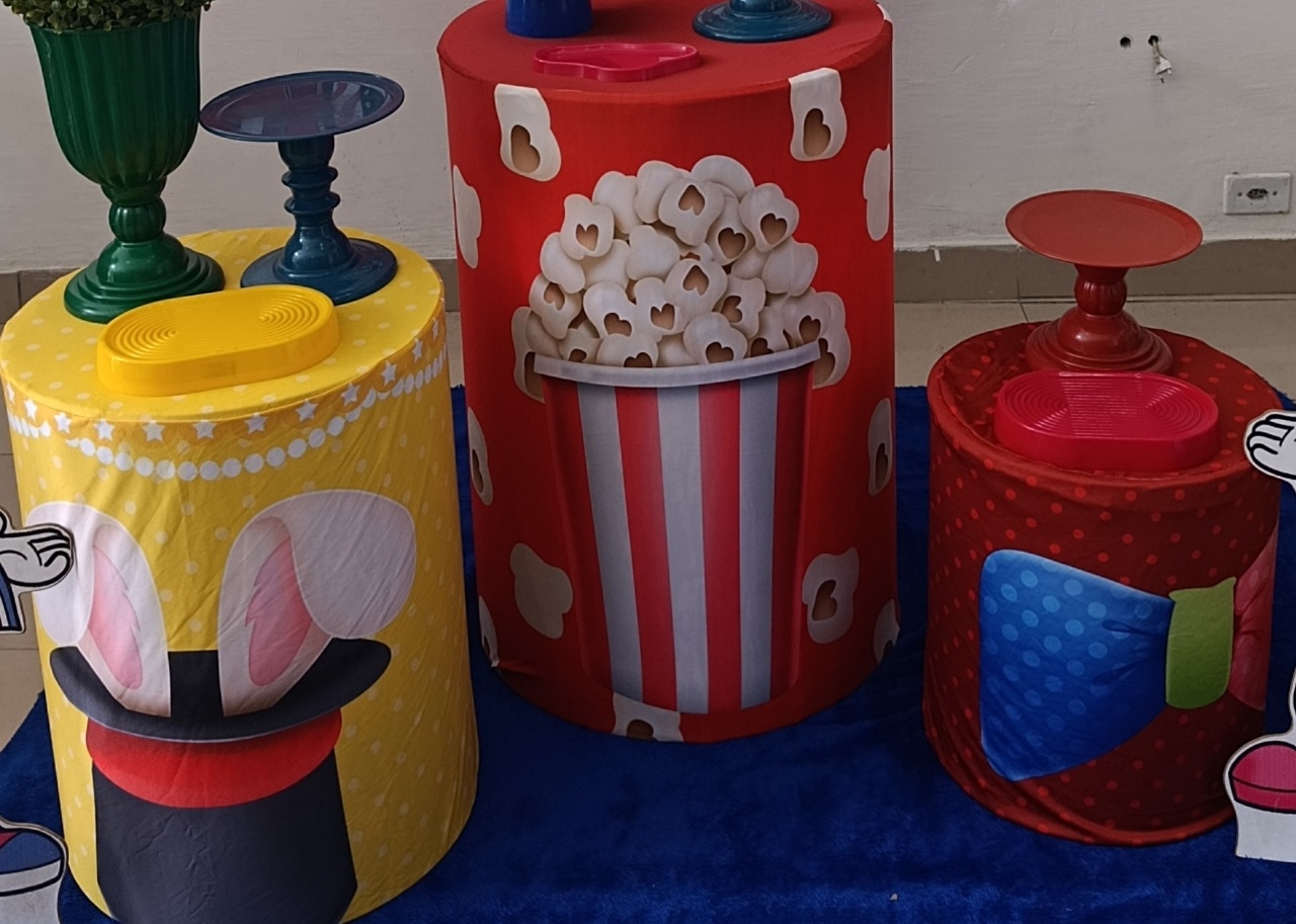 Capa de Cilindros P,M,G Estampa Circo - Kecafestas 